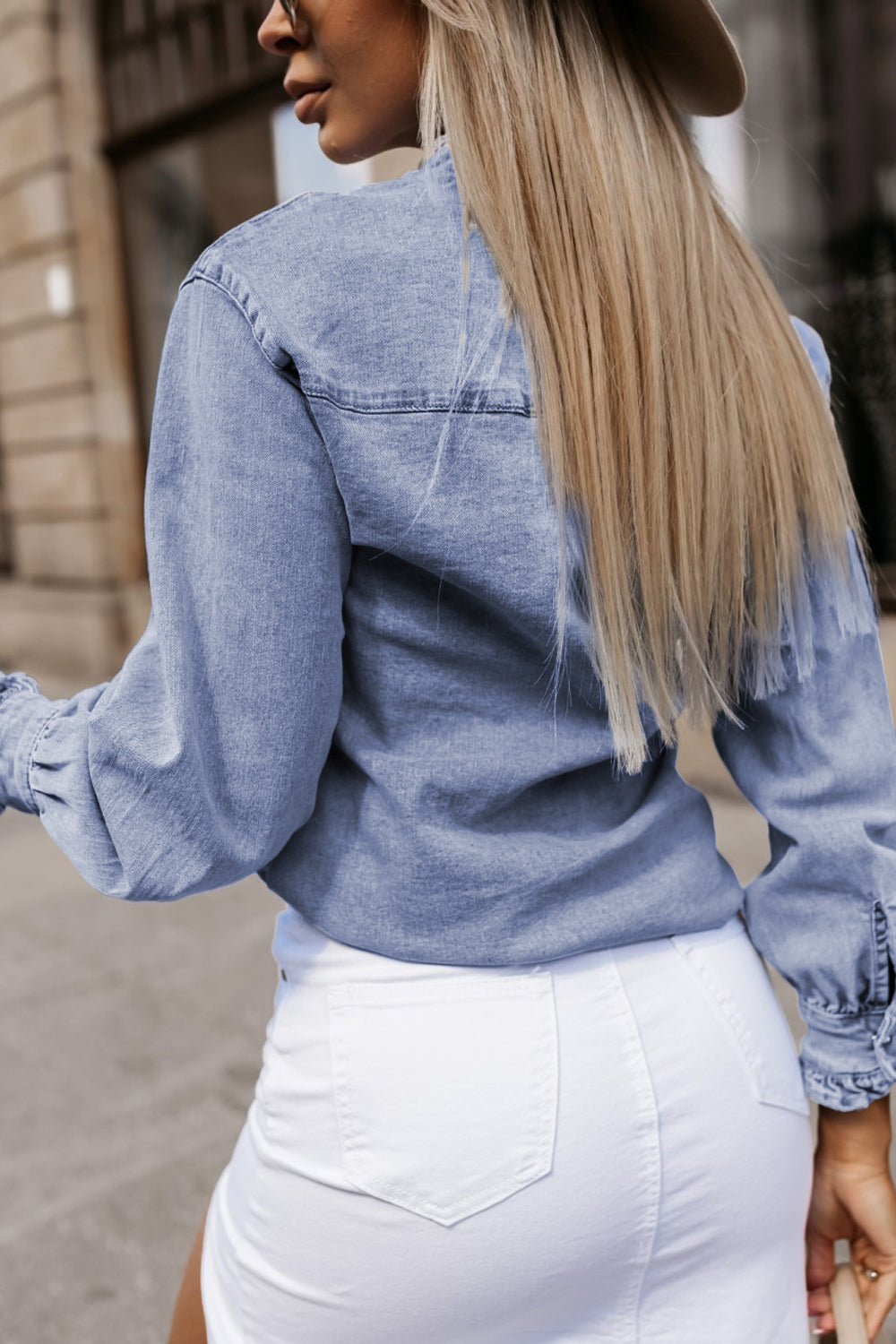 Camisa vaquera de manga larga con volantes